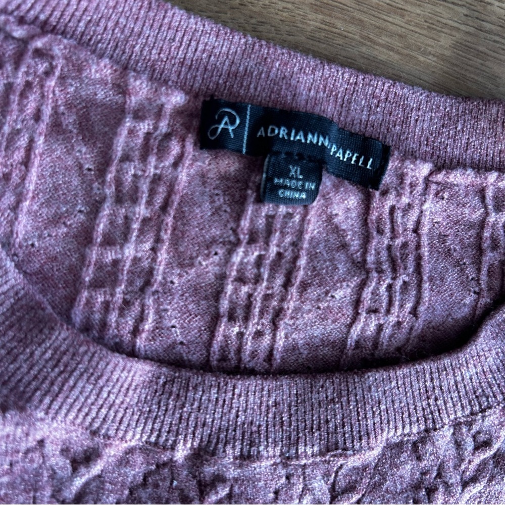 Adrianna Papell elegant lavender knit sweater with beautiful puffy sleeves - Picture 2 of 3